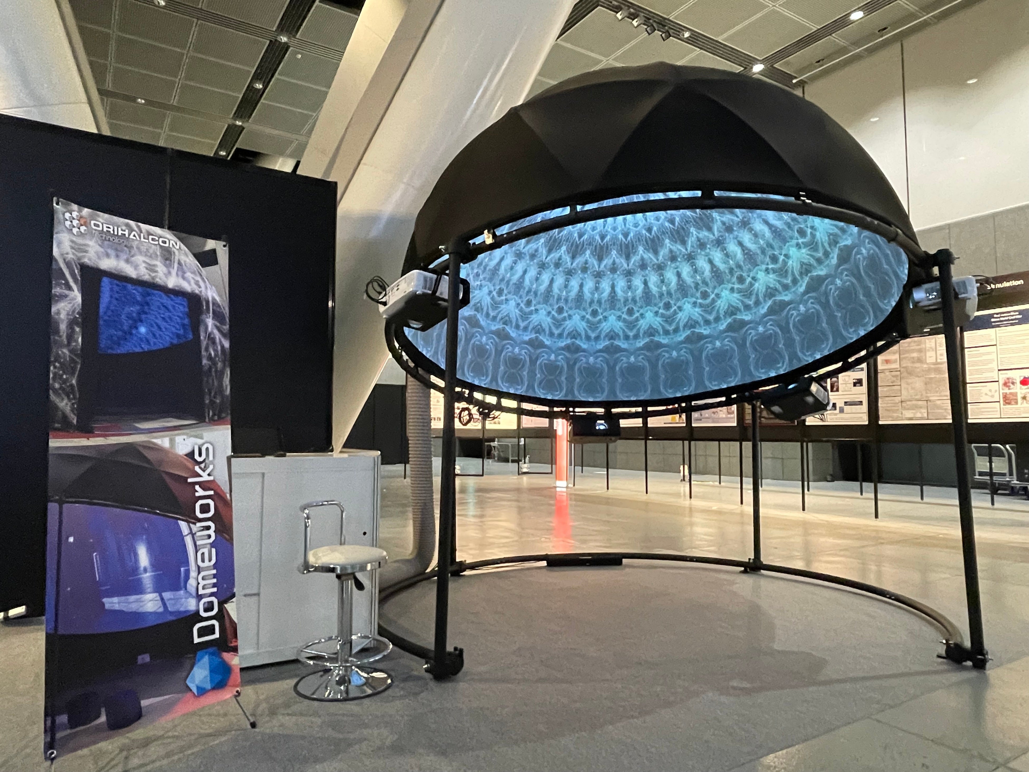 Domeworks オープンタイプ （スクリーン直径3m）