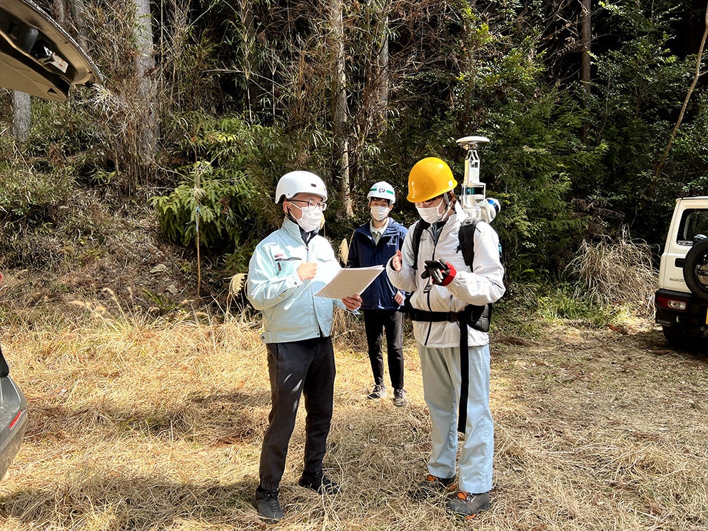 インストラクション