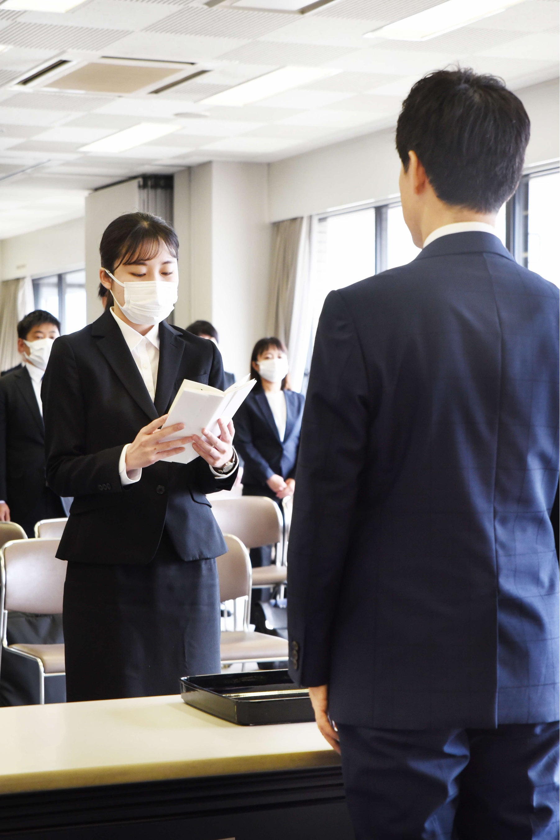 令和５年度川西市新規採用職員任命式