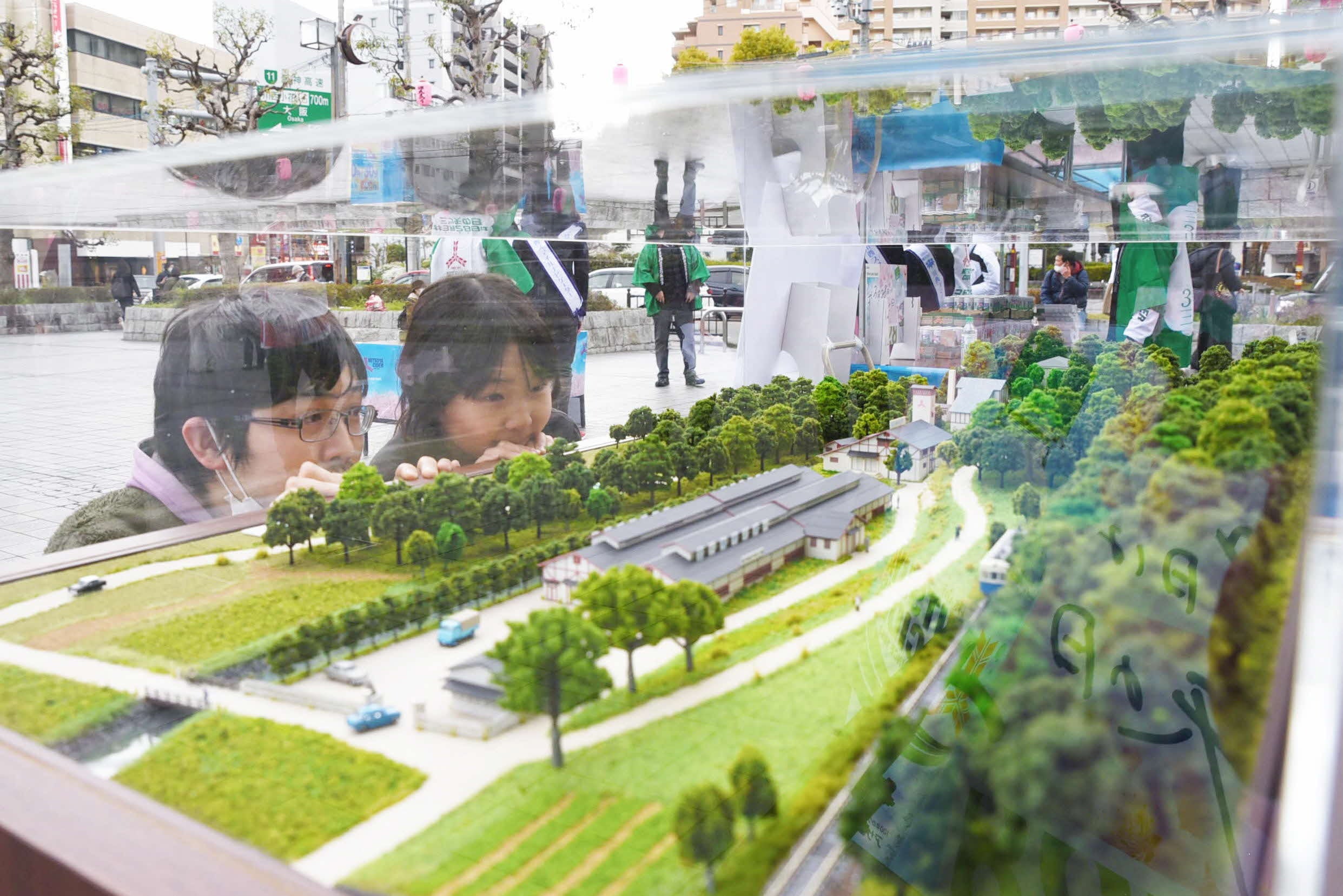 三ツ矢の塔のある川西市平野地区の模型