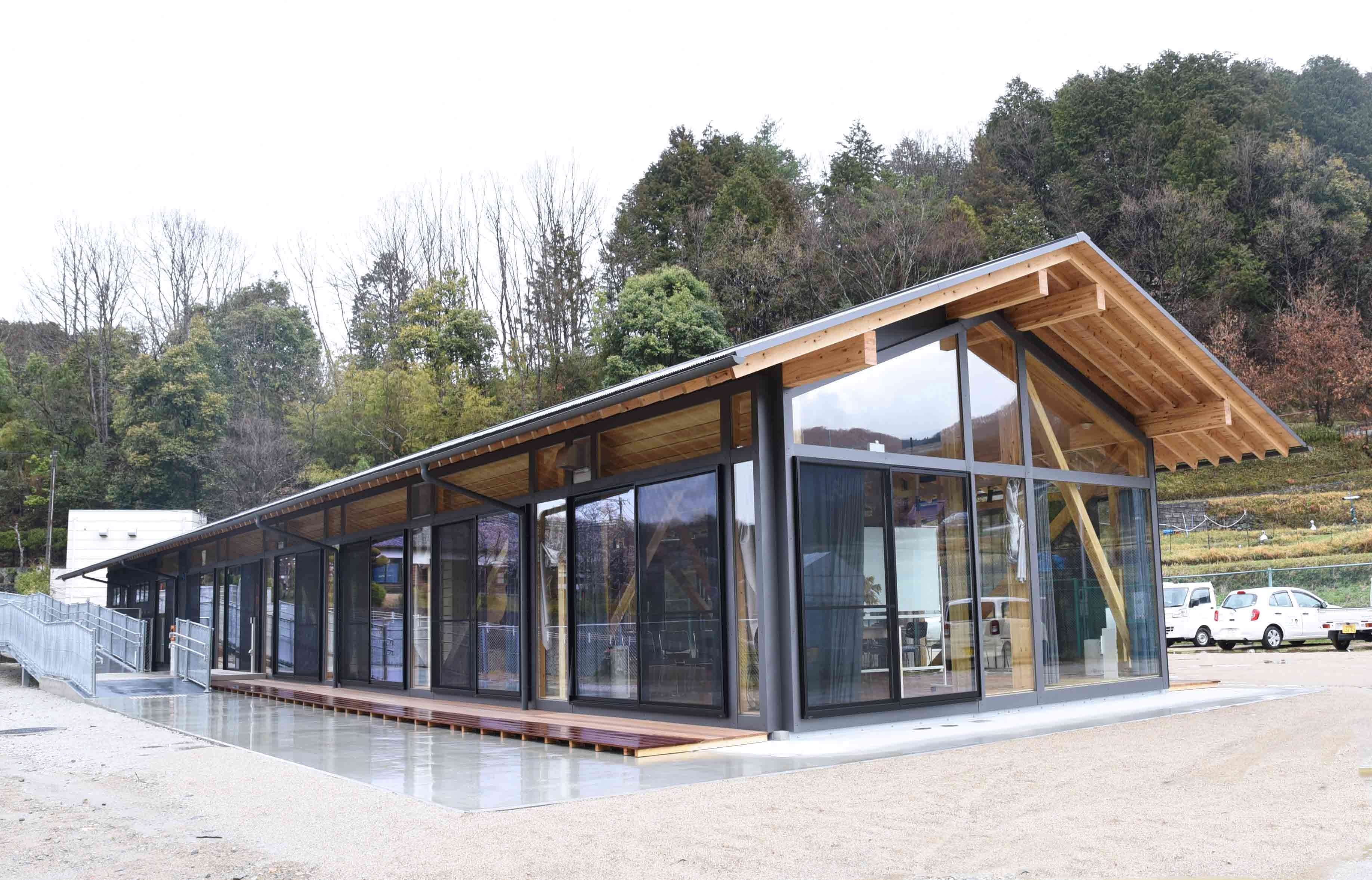 川西市黒川里山センター外観