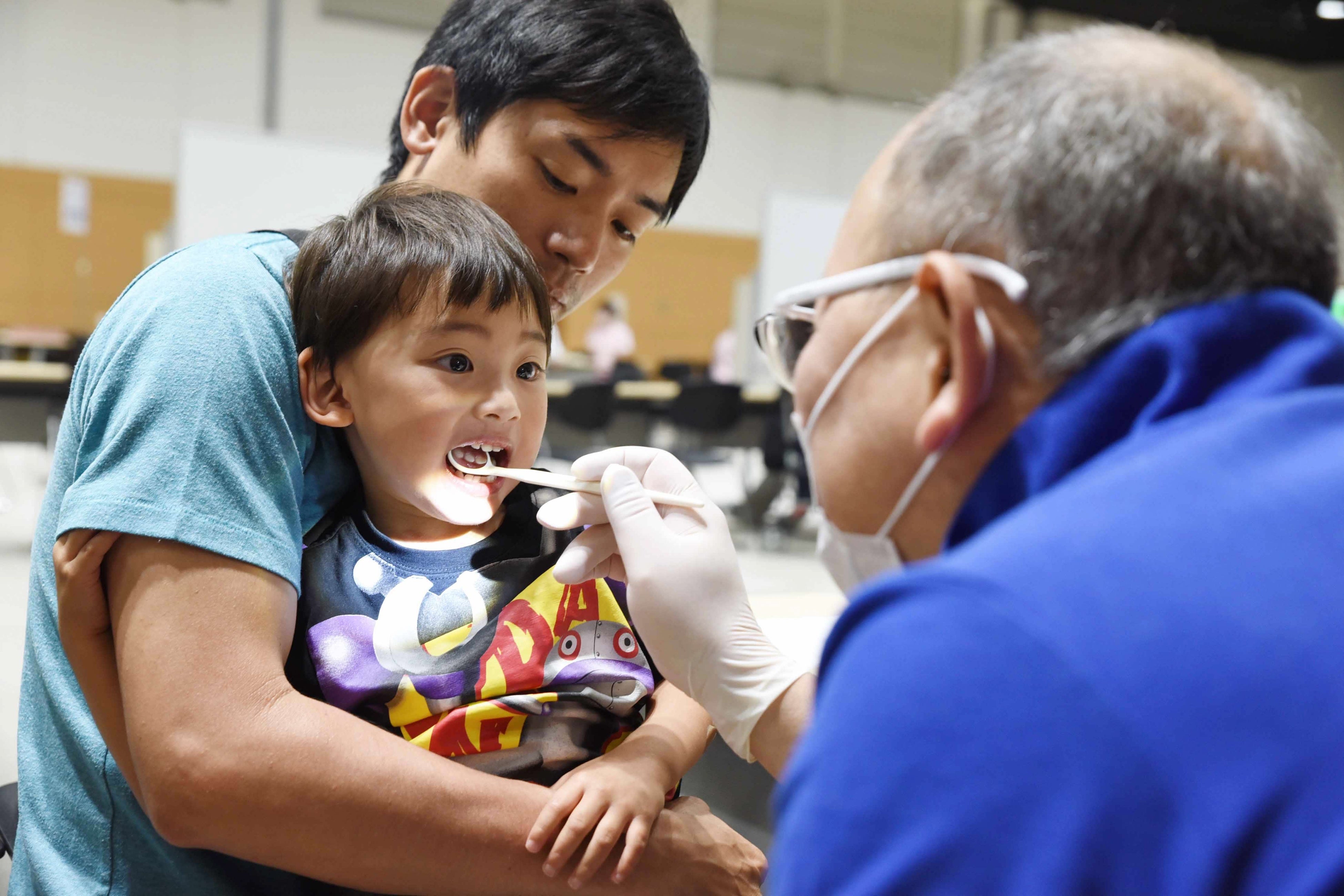 歯科健診の様子