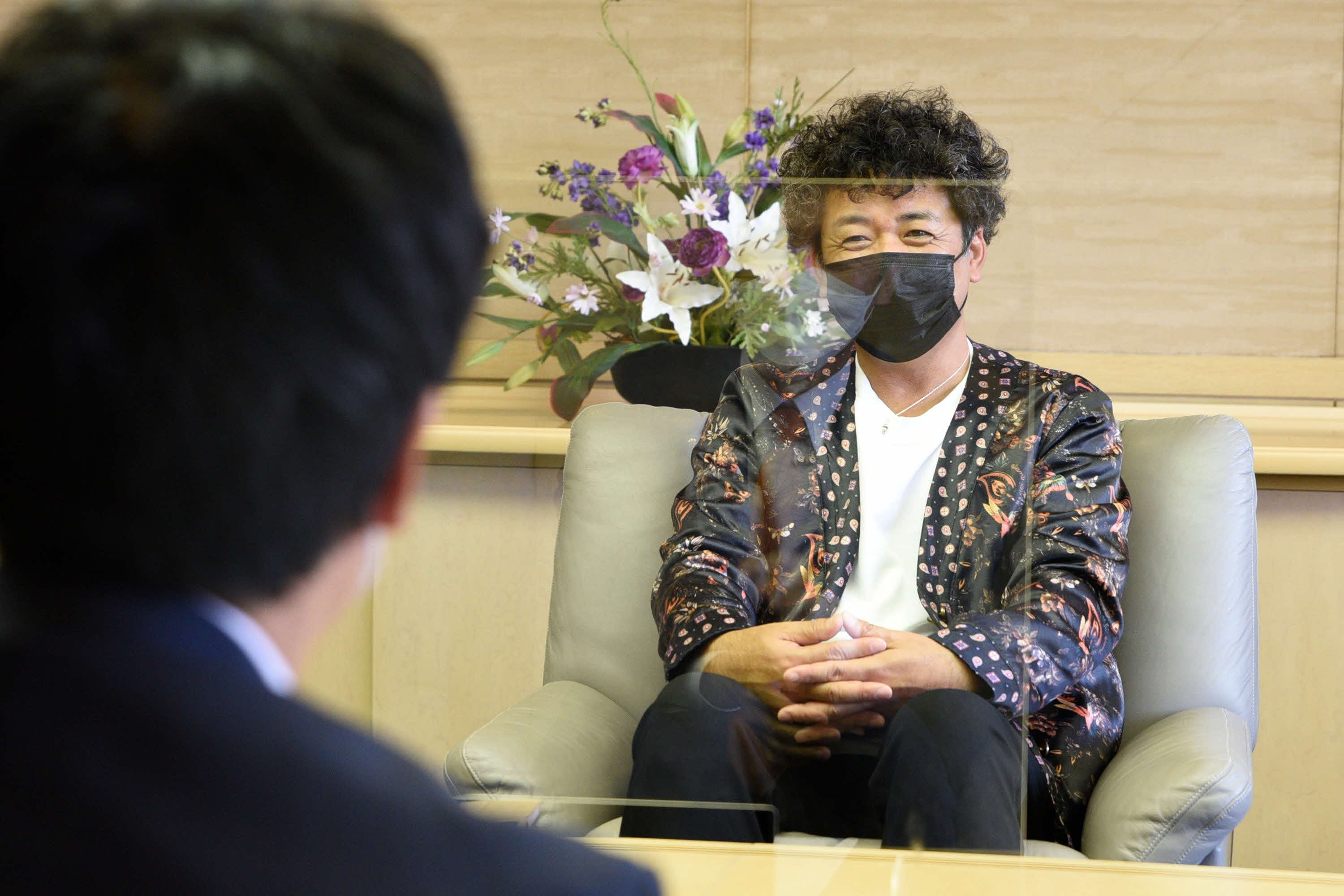 川西市が鍵井靖章さんに市民文化賞を贈呈