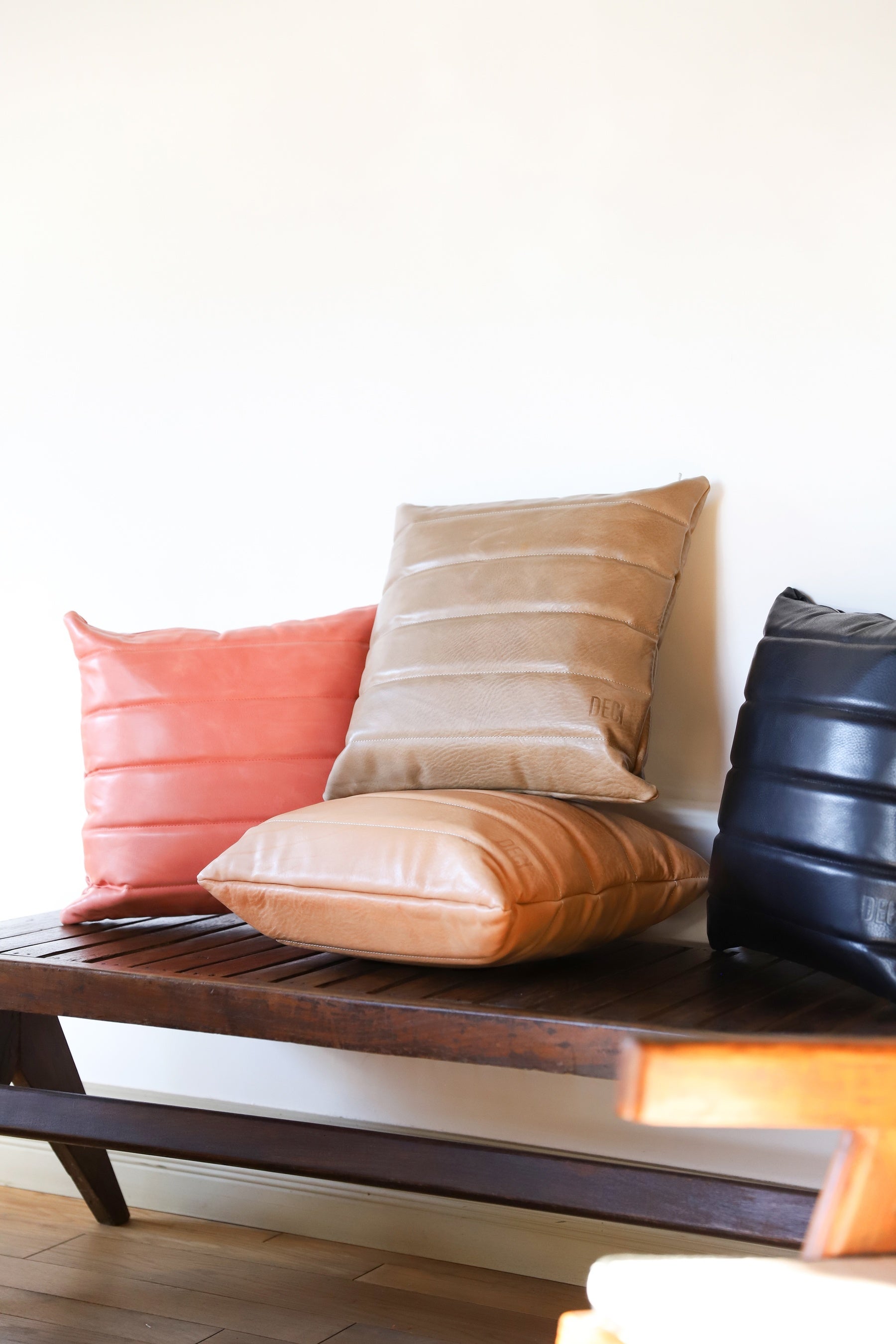 ▲QUILTED CUSHION：25,000円