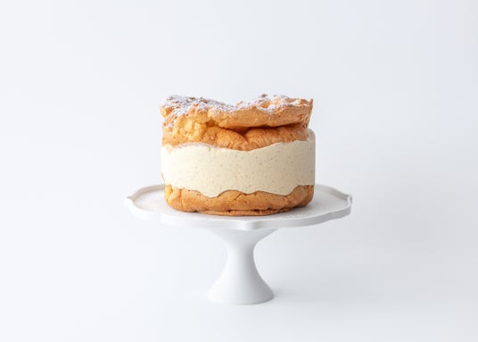 【カノーブル】ポーランドの伝統的スイーツ「カルパトカ」東武百貨店池袋店で10月24日から発売(クリーム30増量バージョン) 六本木経済新聞