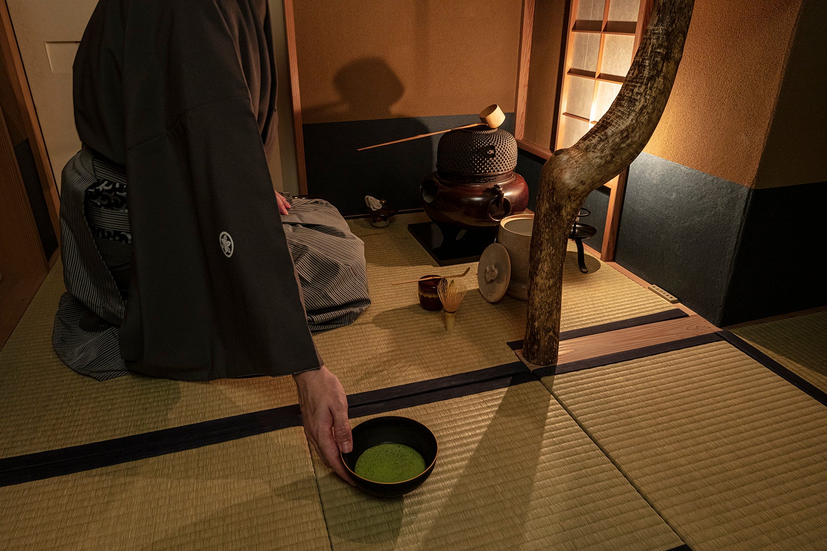 都会の茶室で茶事を愉しむ「南青山 即今」9月は『東都茶会記