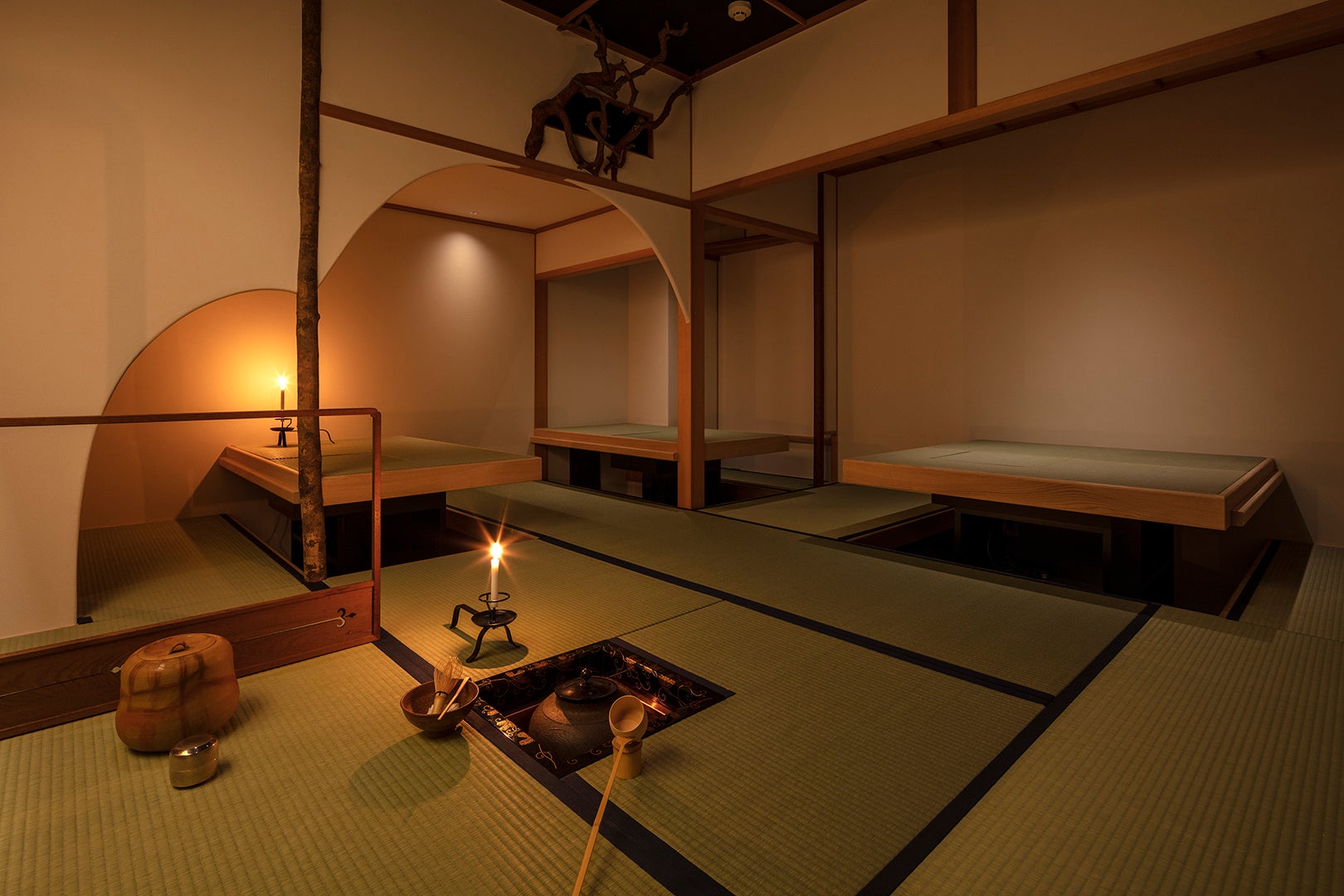 都会の茶室で茶事を愉しむ『南青山 即今』12月は根津嘉一郎