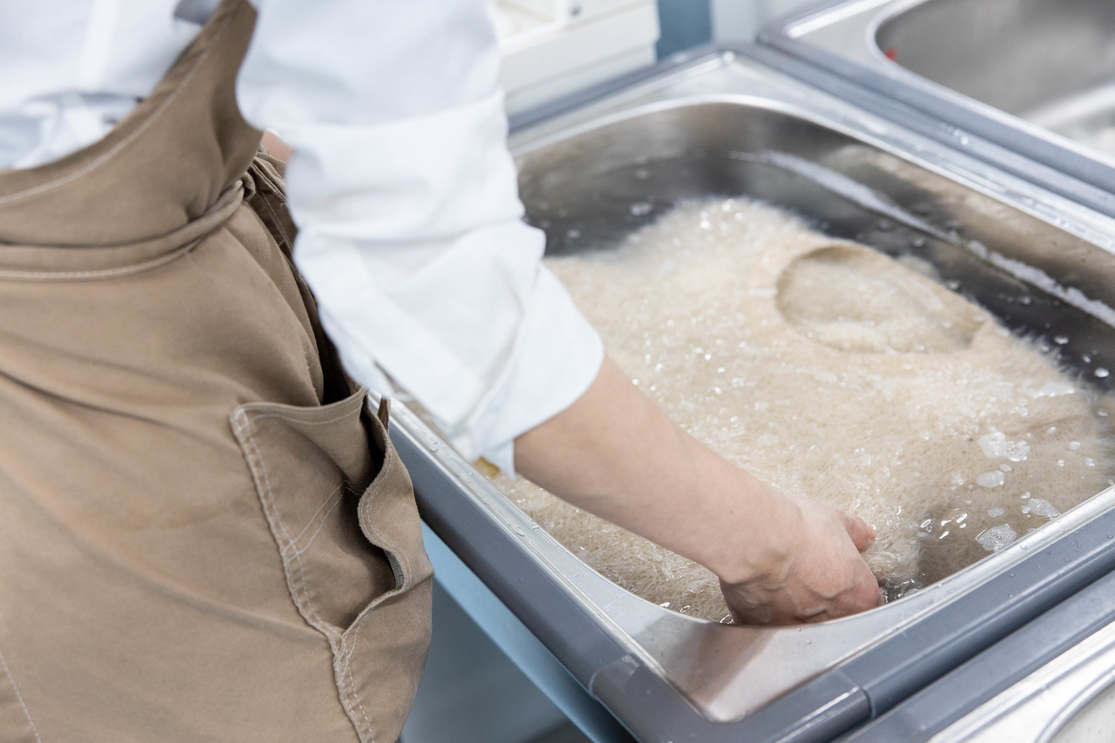 カシミアニットの水洗い