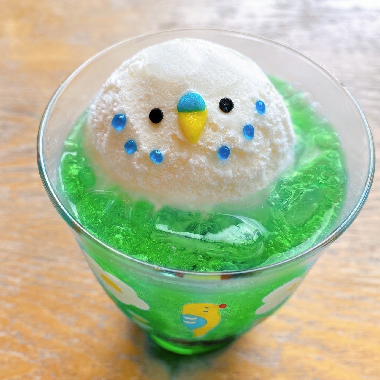 【Coffee】ことりのあそびば 小鳥と触れ合えるカフェ】ことりすまいる | 心斎橋徒歩8分
