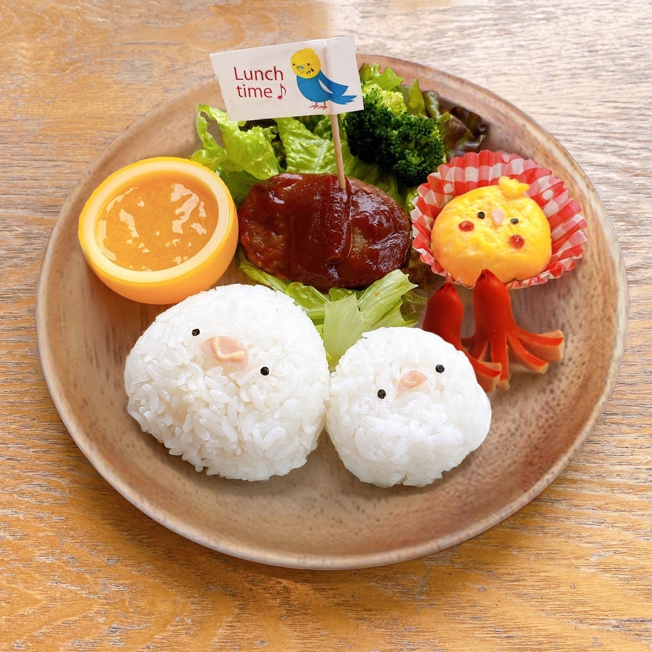 ことりカフェ心斎橋】小鳥と触れ合える⁉ 話題のコンセプトカフェで