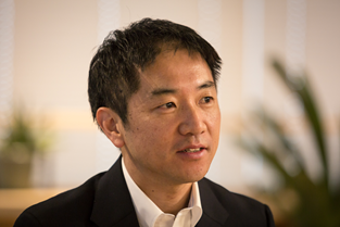 CRO　 鈴木　圭介（すずき　けいすけ）