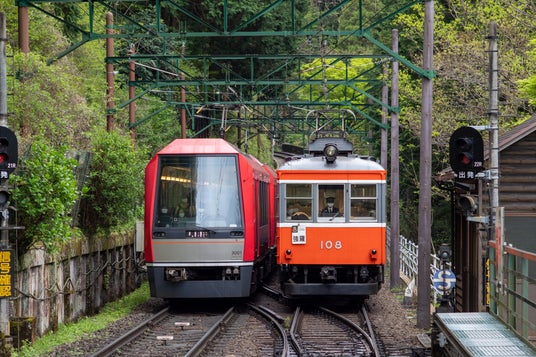 大涌谷までスイスイ移動。ゴールデンウィークの箱根のご旅行は事前予約で快適に!箱根登山電車で必ず座れる「らくらく着席予約券」の発売を初実施します 大涌谷までスイスイ移動。ゴールデンウィークの箱根のご旅行は事前予約で快適に!箱根登山電車で必ず座れる「らくらく着席予約券」の発売を初実施します