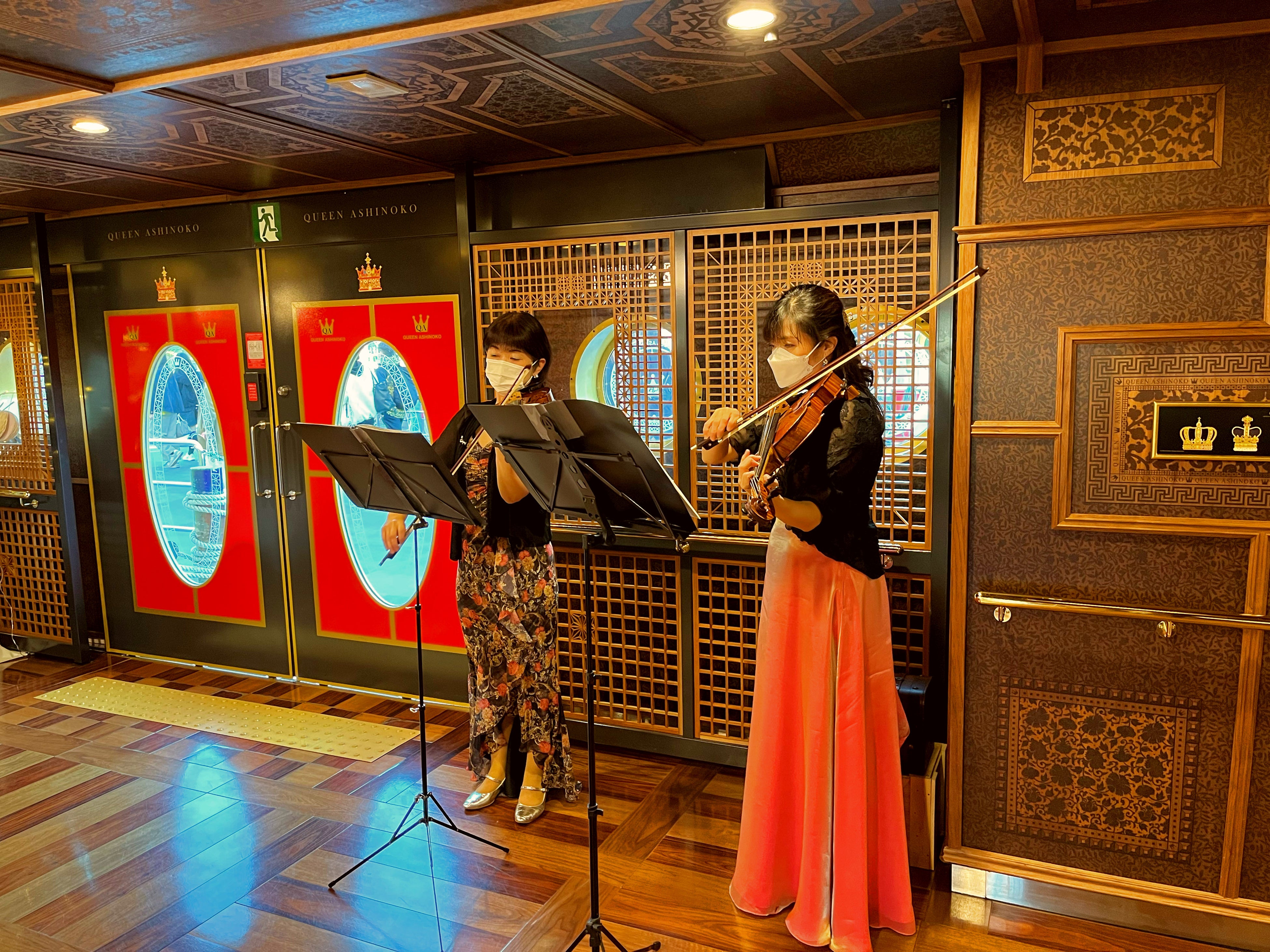 船内の生演奏（イメージ）