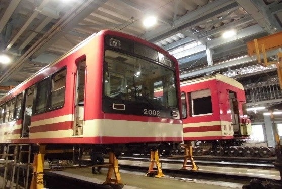 定期検査中の２０００形（イメージ）