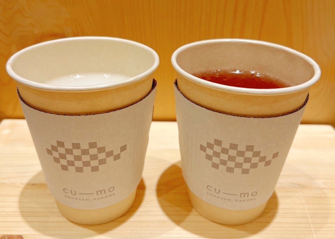 「ハニーホットカルピス」と「果肉入り 温泉水ピーチティー（HOT）」