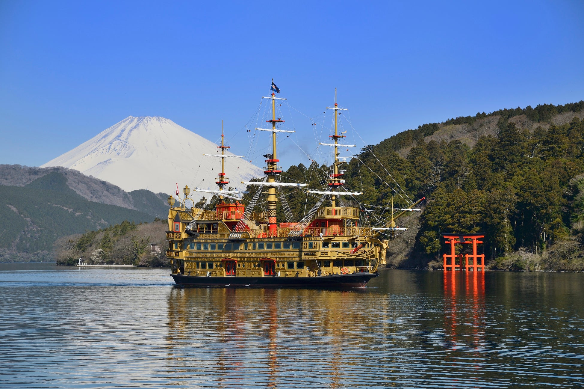 箱根海賊船　クイーン芦ノ湖（イメージ）