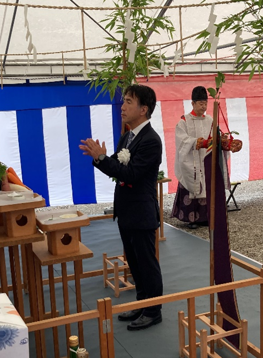 神事の様子　　コスモエコパワー　野地社長