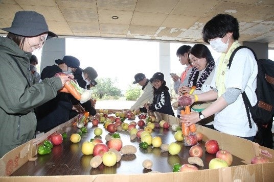 地元野菜の詰め放題イベント