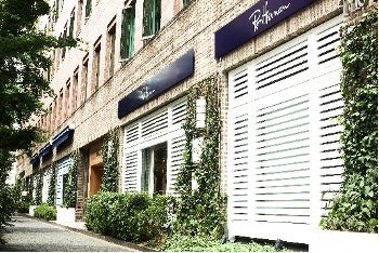 Ron Herman Cafe SENDAGAYA