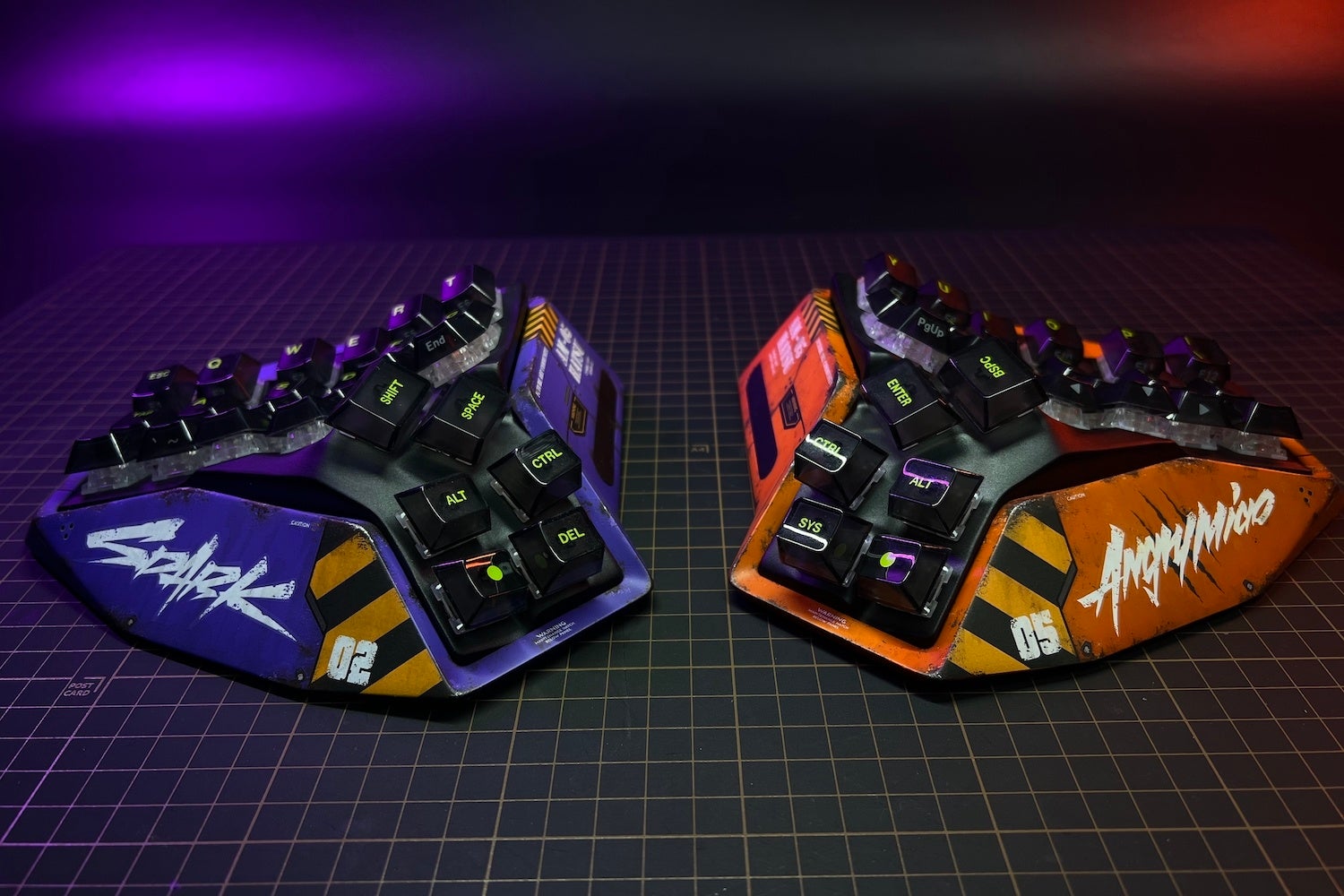 人間工学に基づいた分割キーボード「AM HATSU」