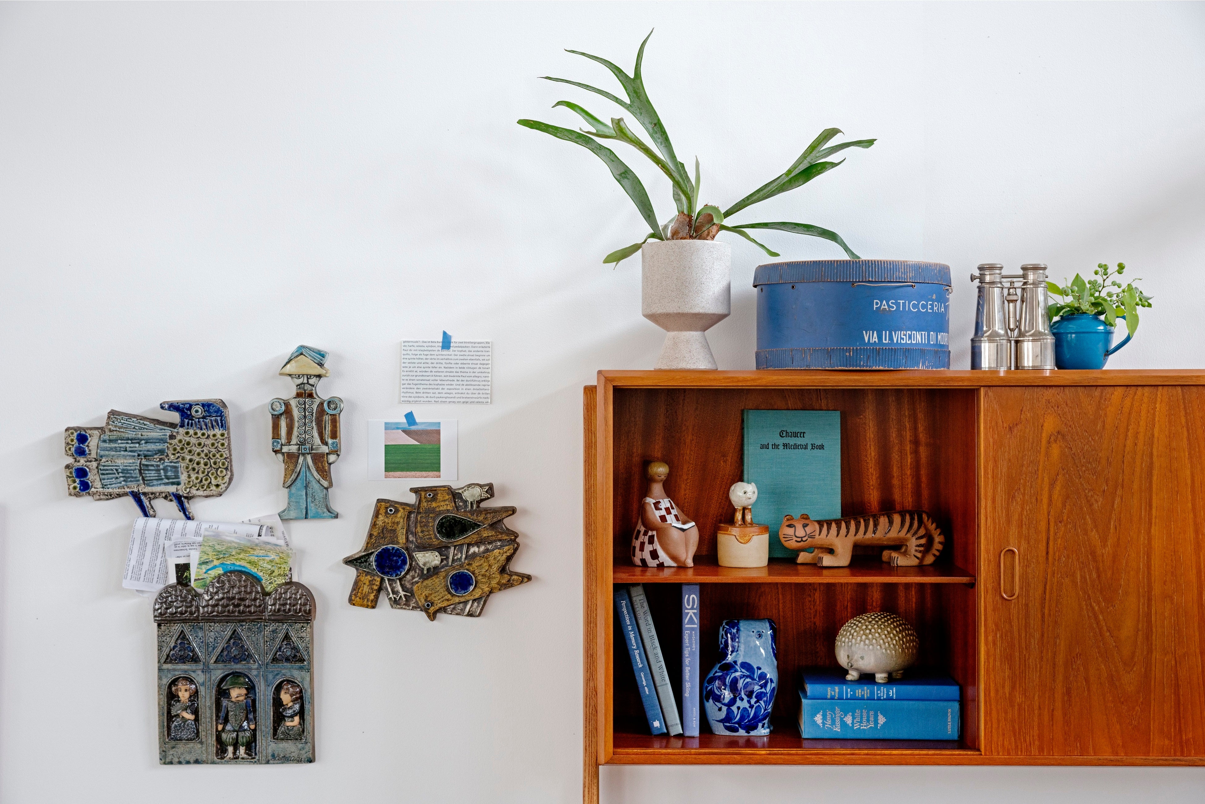 Ceramic Object ©Lisa Larson