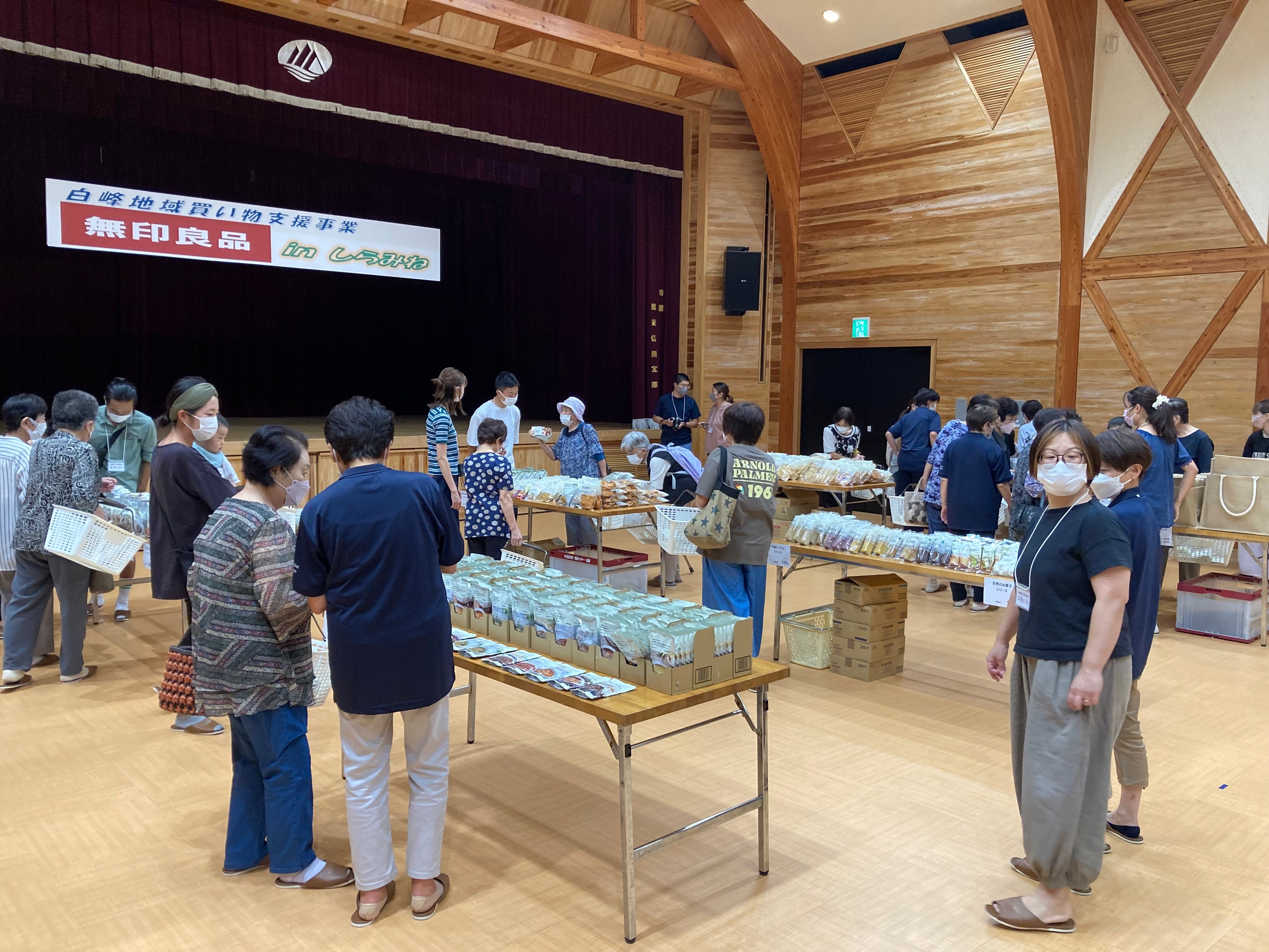 出張販売の様子②