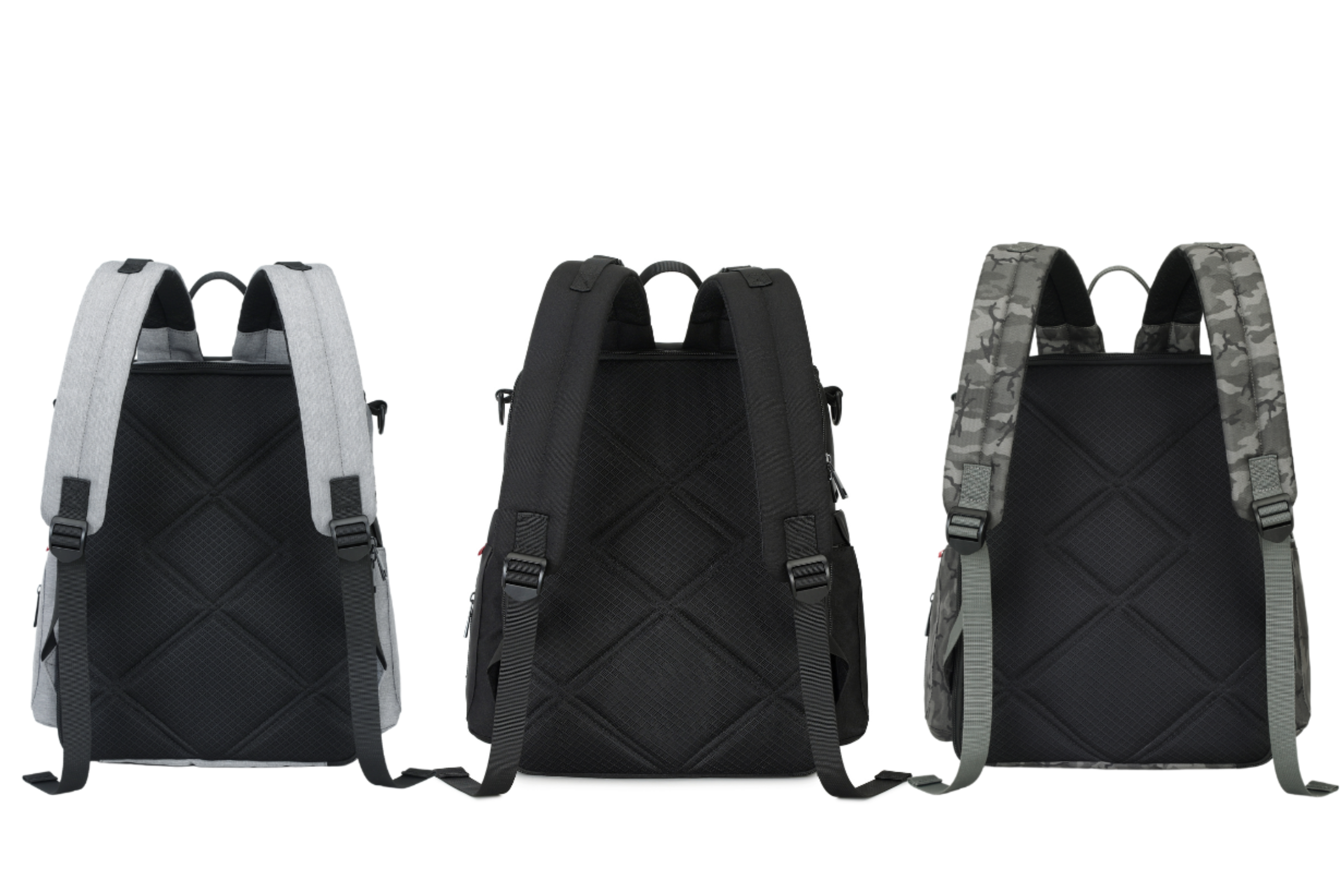 ショルダーストラップも各カラーと同色のものを使用しています。