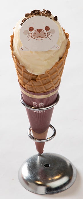 ひょっこり！アザラシソフト（500円）