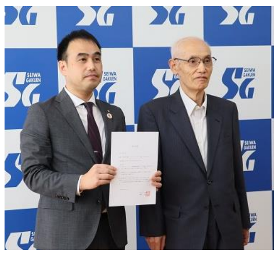 （左から）村上 CEO 一川理事長