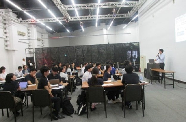 那須町職員による講義の様子