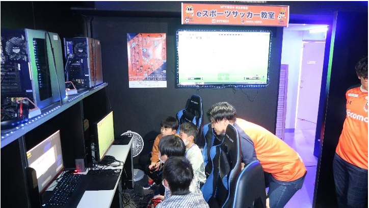 まーさん氏から指導を受ける参加者