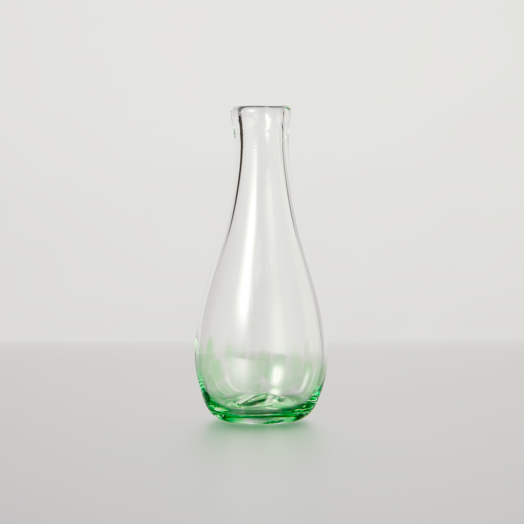 九州エリア みほさん作 「つる首花瓶」 ／ 4,400円 (税込)