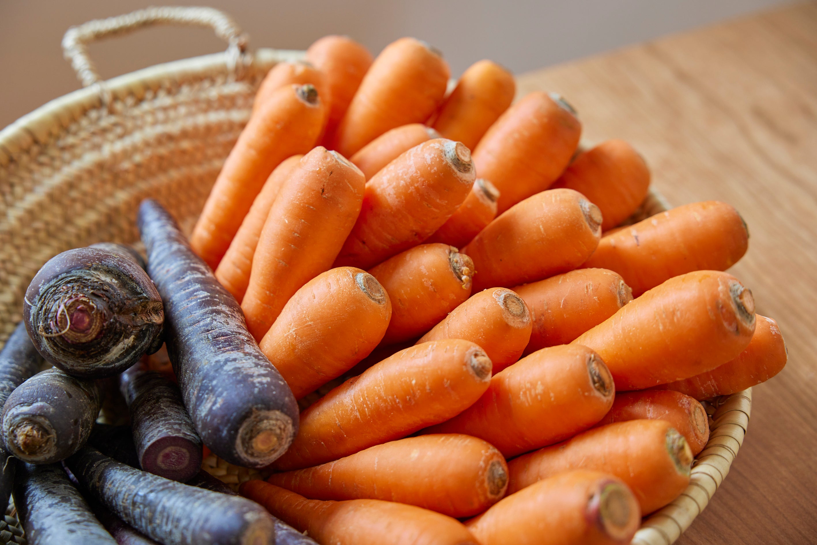 北海道北見市原谷農園の人参写真