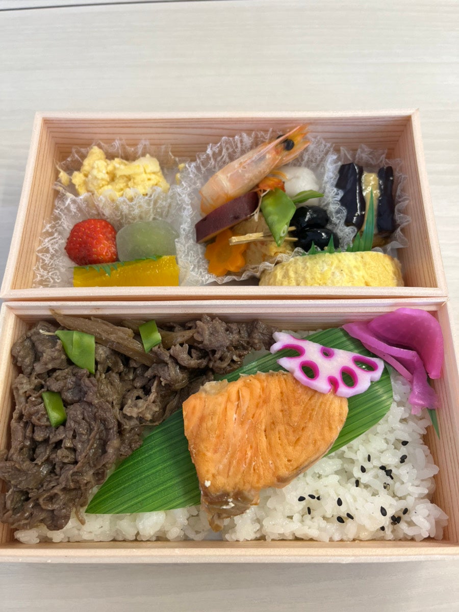 牛鮭弁当