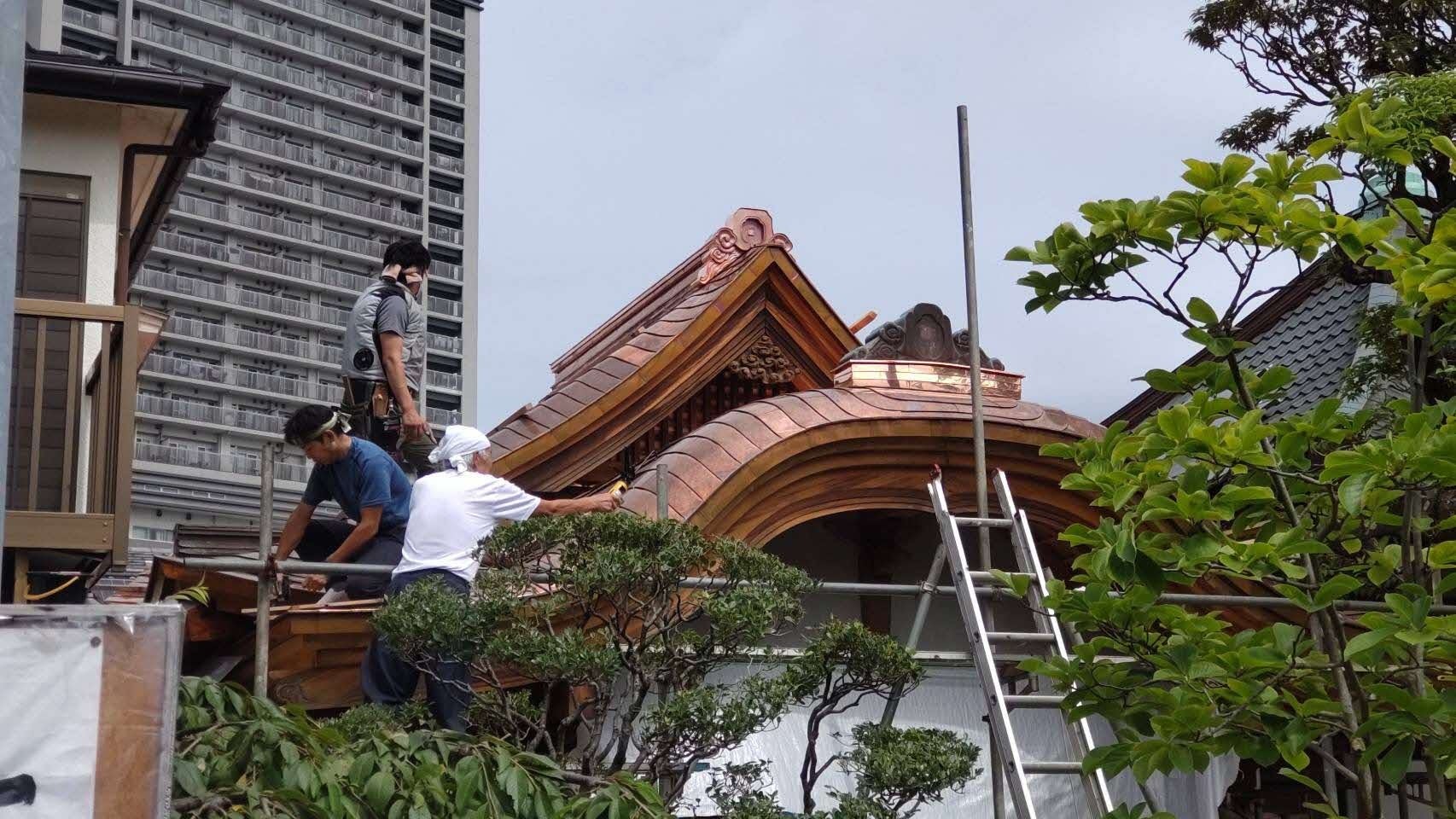 （写真4枚）安養院への移築工事中の様子