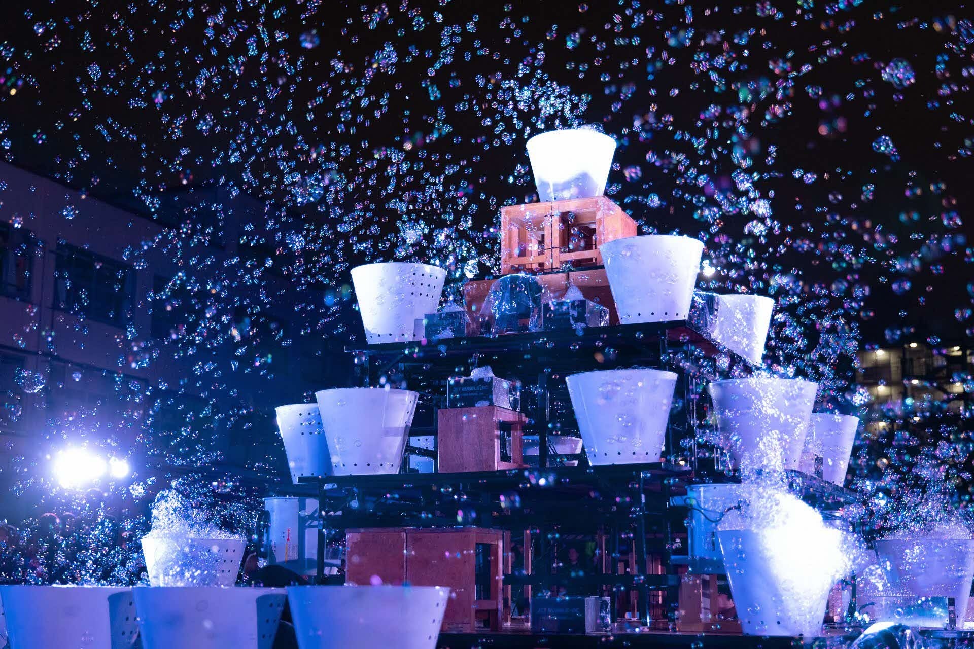 東京都足立区でシャボン玉のアートパフォーマンス「メモリバ」開催! 東京都足立区でシャボン玉のアートパフォーマンス「メモリバ」開催!