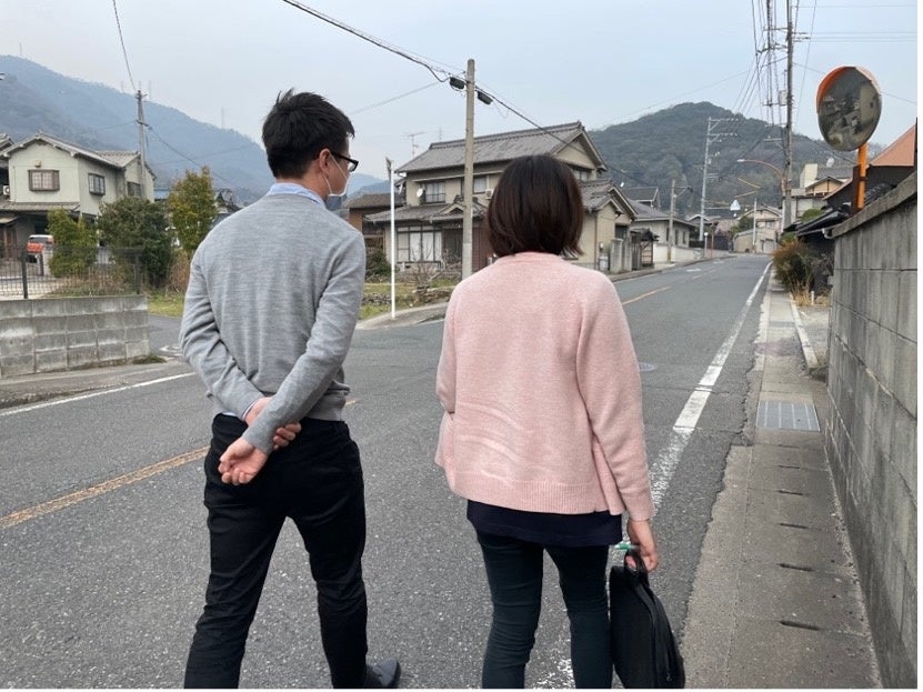 移動時間に福山地域における在宅医療の特徴や患者の病態について議論する