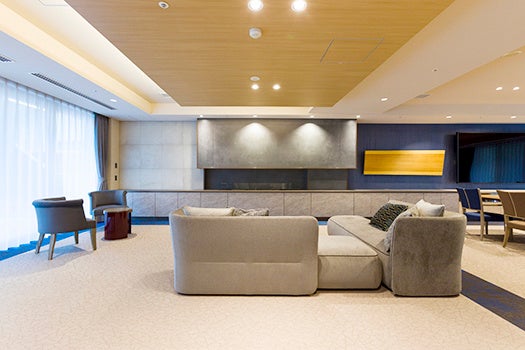 エタノール暖炉前のソファーコーナー