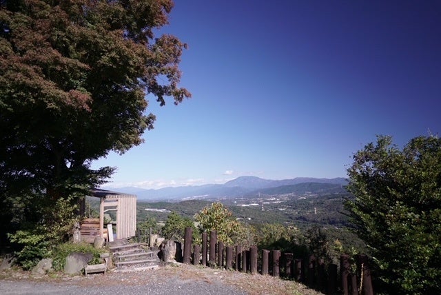 敷地内にある屋外個室「Hanare」