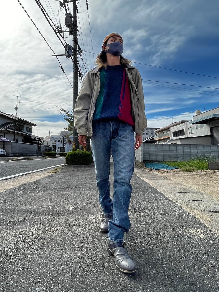秋冬に大活躍のセーター×ジャケット