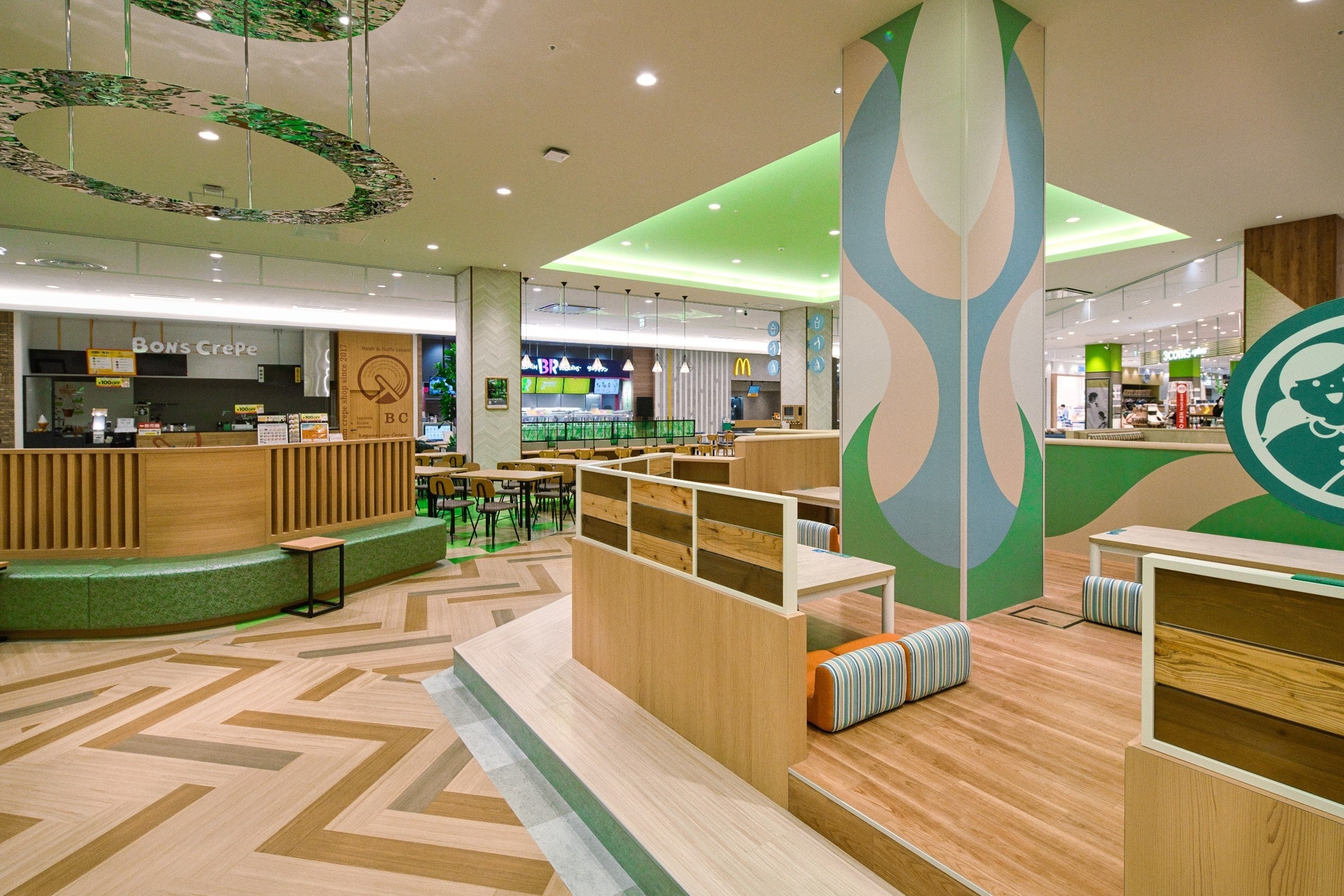 フードコート・小上がりスペース