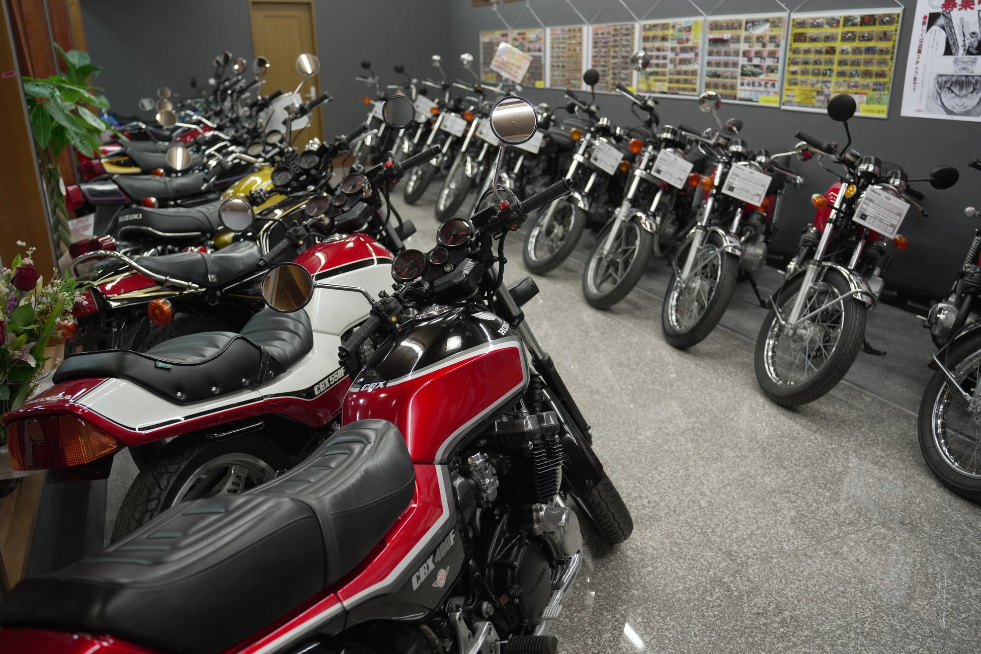 旧車 絶版バイクの専門ディーラー ウエマツ が東北進出 東北 初 の絶版バイク 専門店 ウエマツ仙台店 で60台の希少車 絶版車を展示 販売中 株式会社ウエマツのプレスリリース 旧車 絶版バイクの専門ディーラー ウエマツ が東北進出 東北 初 の絶版バイク 専門店 ウエマツ仙台店 で60台の希少車 絶版車を展示 販売中 株式会社ウエマツのプレスリリース