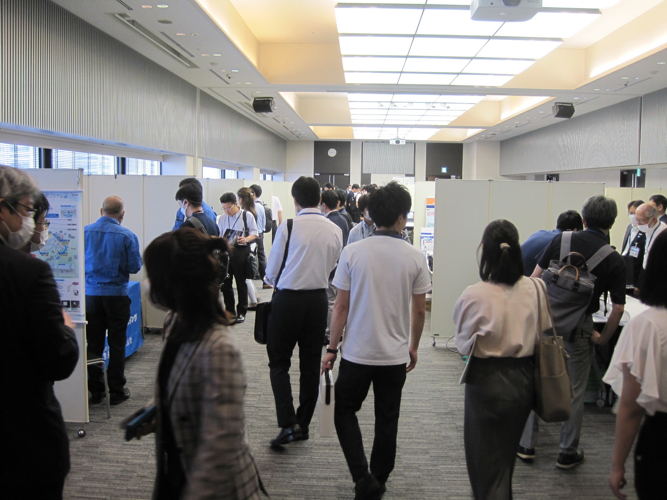 パネル 展示 会場