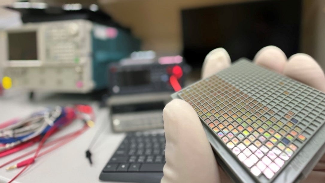 TSMCのMPWプログラムを使ったBTQが開発中のチップのプロトタイプ