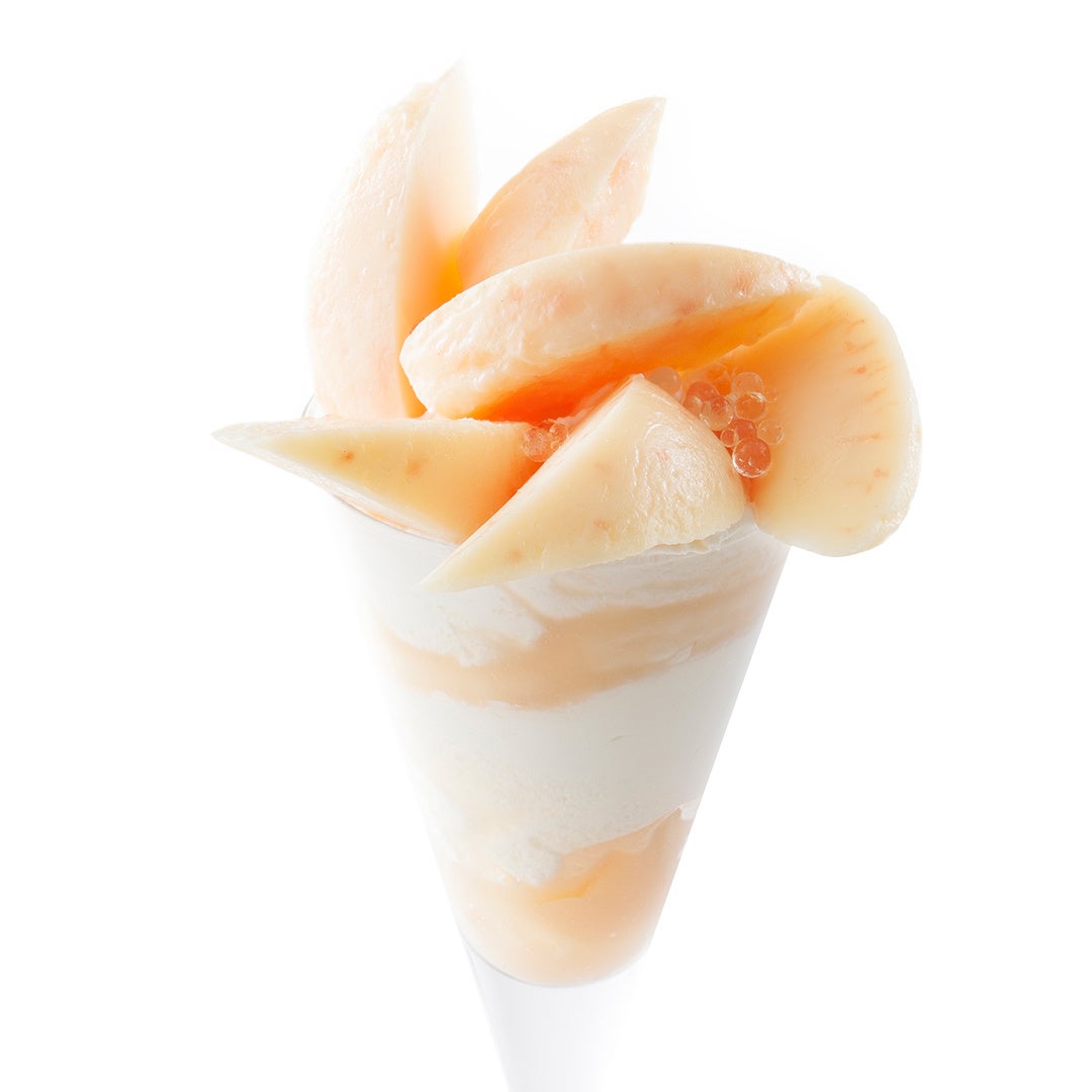 B2Fパフェリオ 岡山県産白桃のパフェ