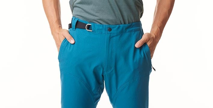 2つのハンドポケット（※画像はピーコックブルー）