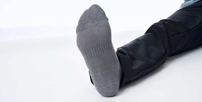 ダメージを受けやすい部分は強度に優れたナイロン糸で補強