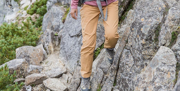 ストレッチと立体デザインによる運動性