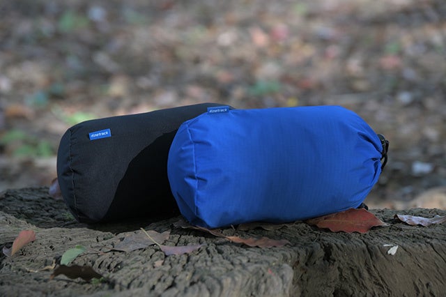 ※ノベルティはスタッフバッグのみとなります。中身は付属していません。