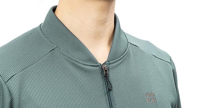 干渉しづらい襟形状